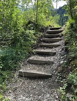 Deuxième série d’escalier sur le sentier