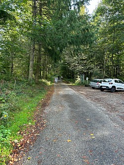 2eme parking et suite du chemin